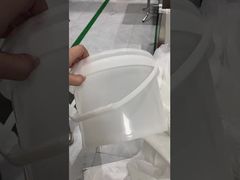 سطل های ایمن درجه مواد غذایی پلاستیکی با درب محکم برای نگهداری و حمل و نقل